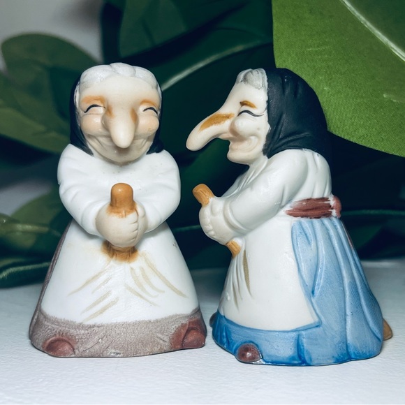 Kitchen Vintage Kitchen Witch 1981 Porcelain Salt Pepper Shakers